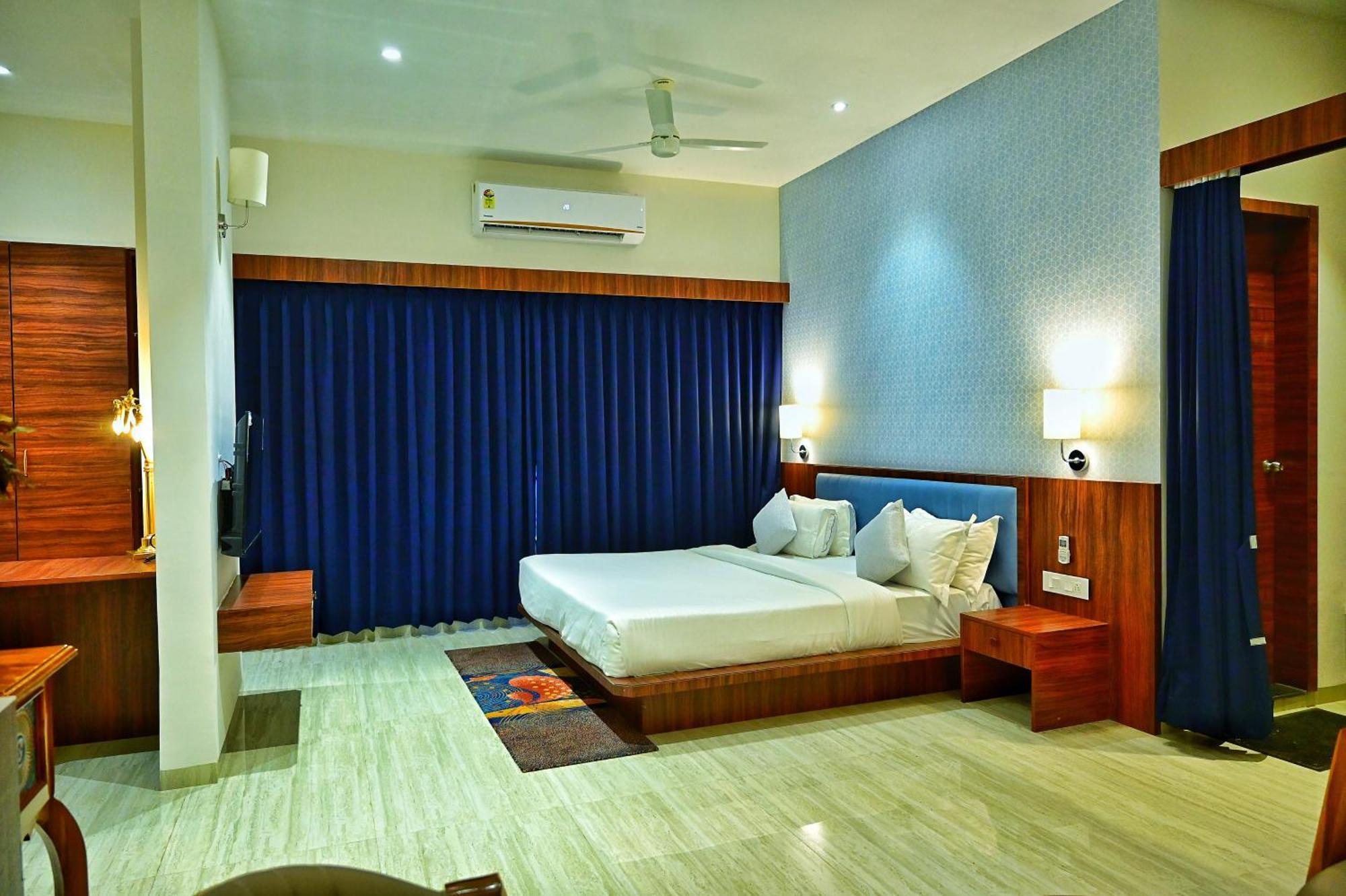 The One Hotel Nashik Extérieur photo
